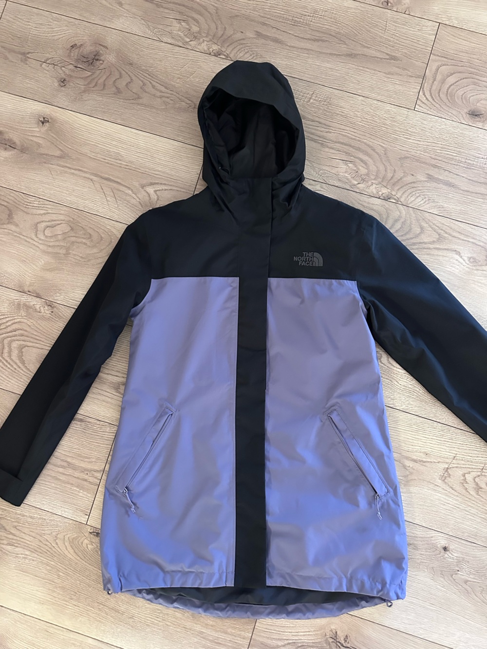 The North Face Women’s Black and Lavender Hooded Raincoat Size XS